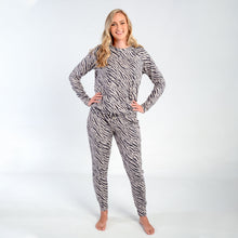 Load image into Gallery viewer, Ladies Winter Pajamas set - Zebra
