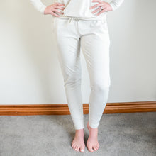 Load image into Gallery viewer, Ladies Winter Pajamas set - Oatmeal