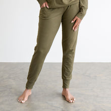 Load image into Gallery viewer, Ladies Winter Pajamas set - Fynbos
